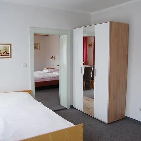 Gaestehaus Fidelis Grafenwiesen