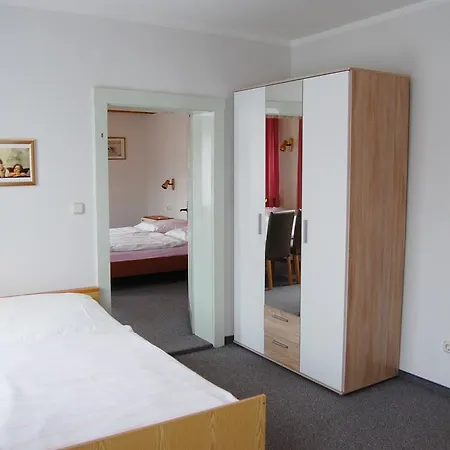 Gaestehaus Fidelis Графенвизен