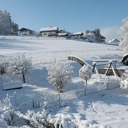 Gaestehaus Fidelis Konukevi Grafenwiesen